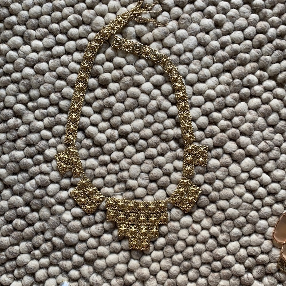 Kendra Scott Necklace
